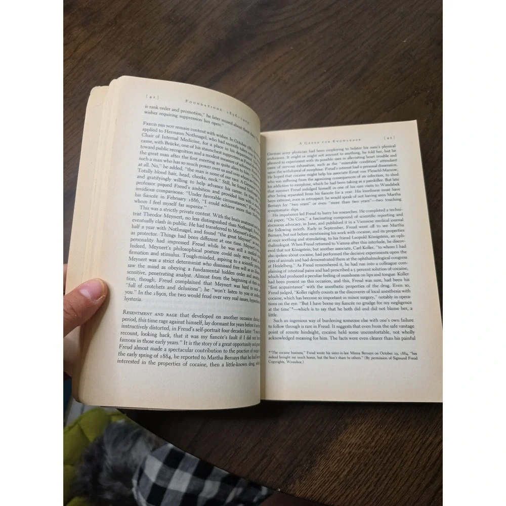 Freud: A Life for Our Time by‎ Peter Gay Paperback PSYCHOLOGY